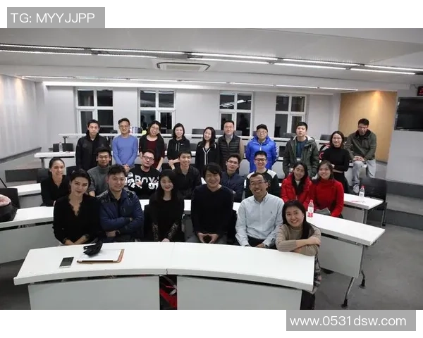 RNG团队协作展现无遗世界冠军杯精彩表现回顾与分析