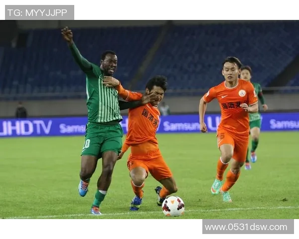 杭州足球队中路突破战术解析与实战应用探秘